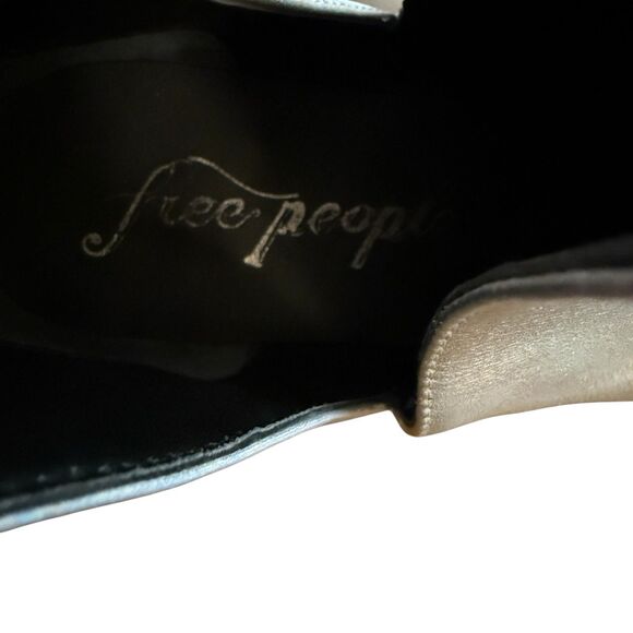 Free People Charm Double V Ankle Boots Sz 37.5 Leather Metallic Pearl Iridescent - Picture 9 of 11